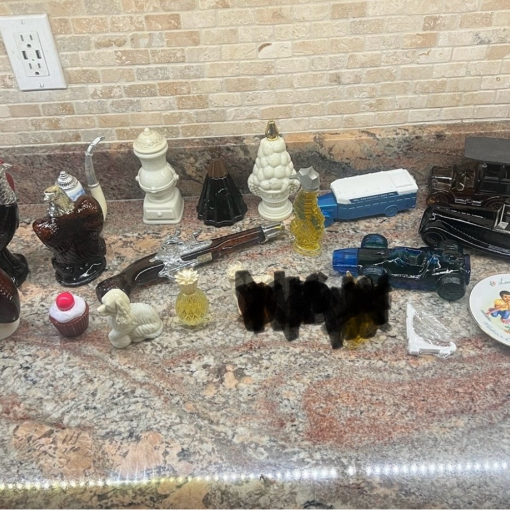 Vintage Avon Perfume Aftershave Cologne Set Lot Of 17 Total Bottles Some Full